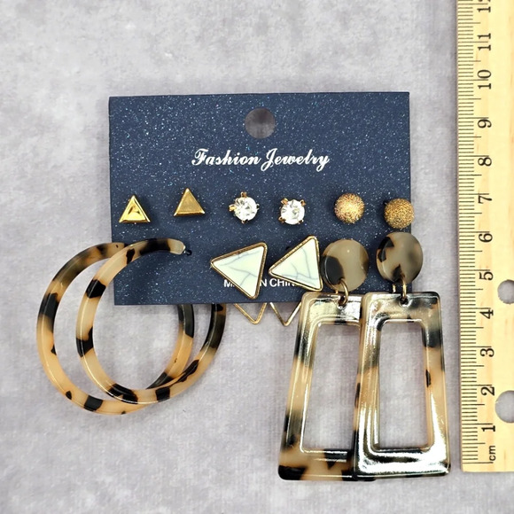 Cream Animal Print Stud Gold Hoop Boho Dangle Earrings Fashion Jewelry JB2-34 - Picture 4 of 4